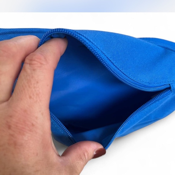 Vintage |Blockbuster| Blue & Yellow Fanny Pack Like New! - Picture 4 of 5